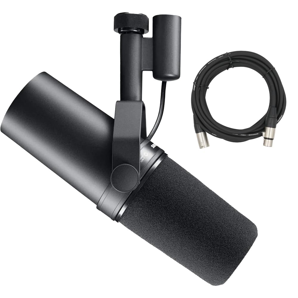 Dynamic Vocal Microphone with XLR Cable A520820