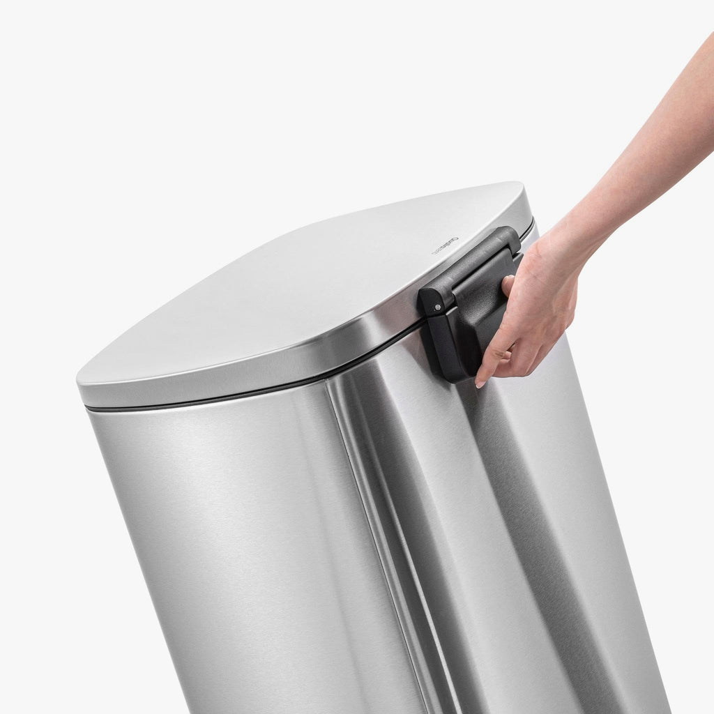 50L Stainless Steel Step-On Kitchen Trash Can F8752