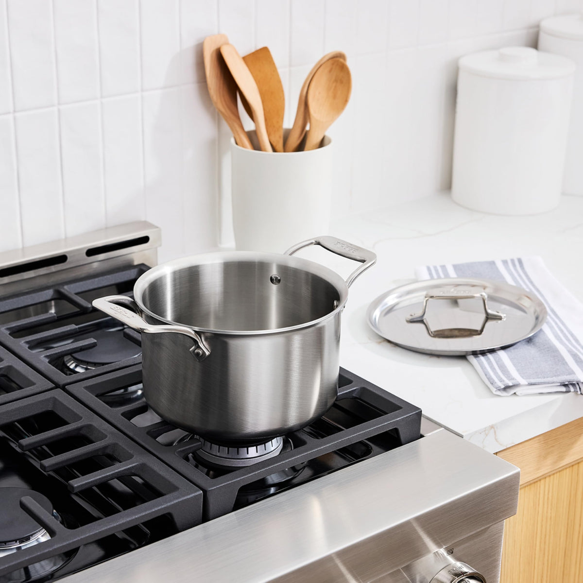 Stainless Steel 4 Qt Soup Pot with Lid Q847