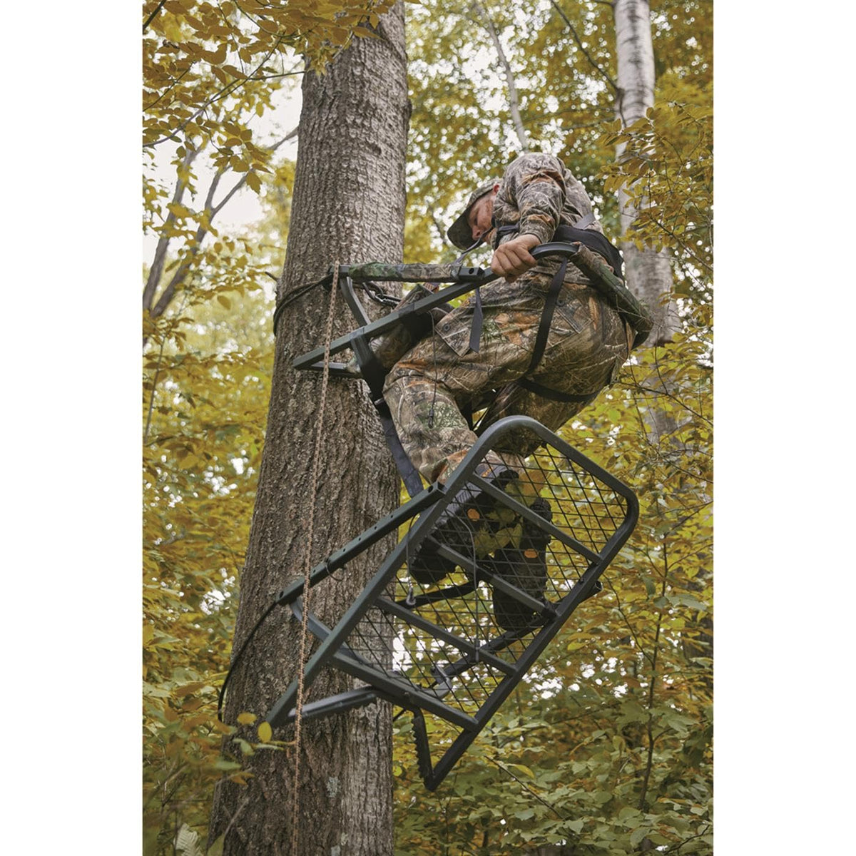 Climbing Tree Stand with Seat and Foot Platform G2594