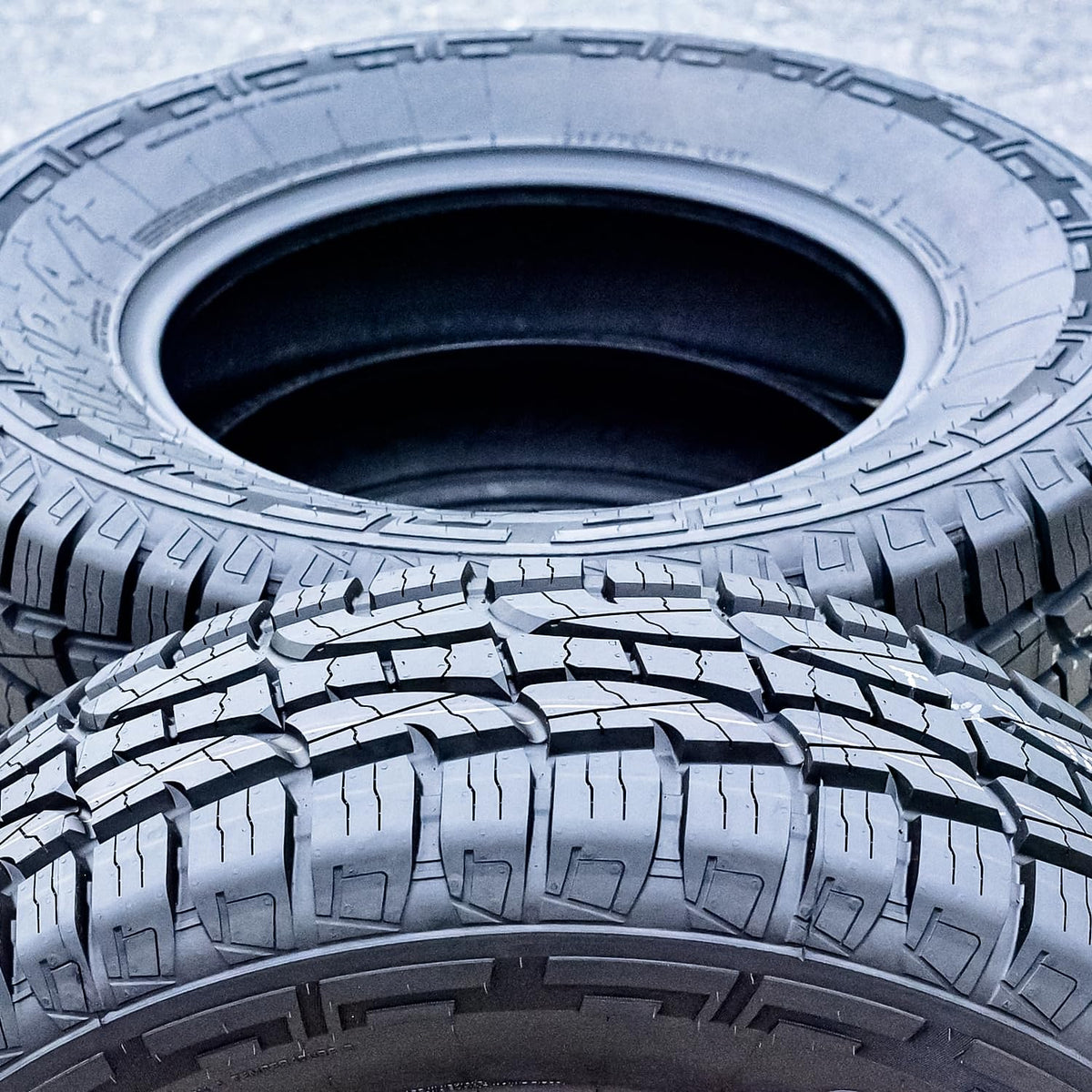 265/70R18 116T Tires R939